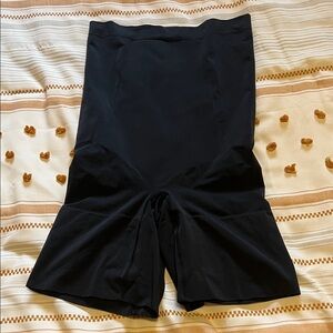 SPANX Women's Black Bike Shorts